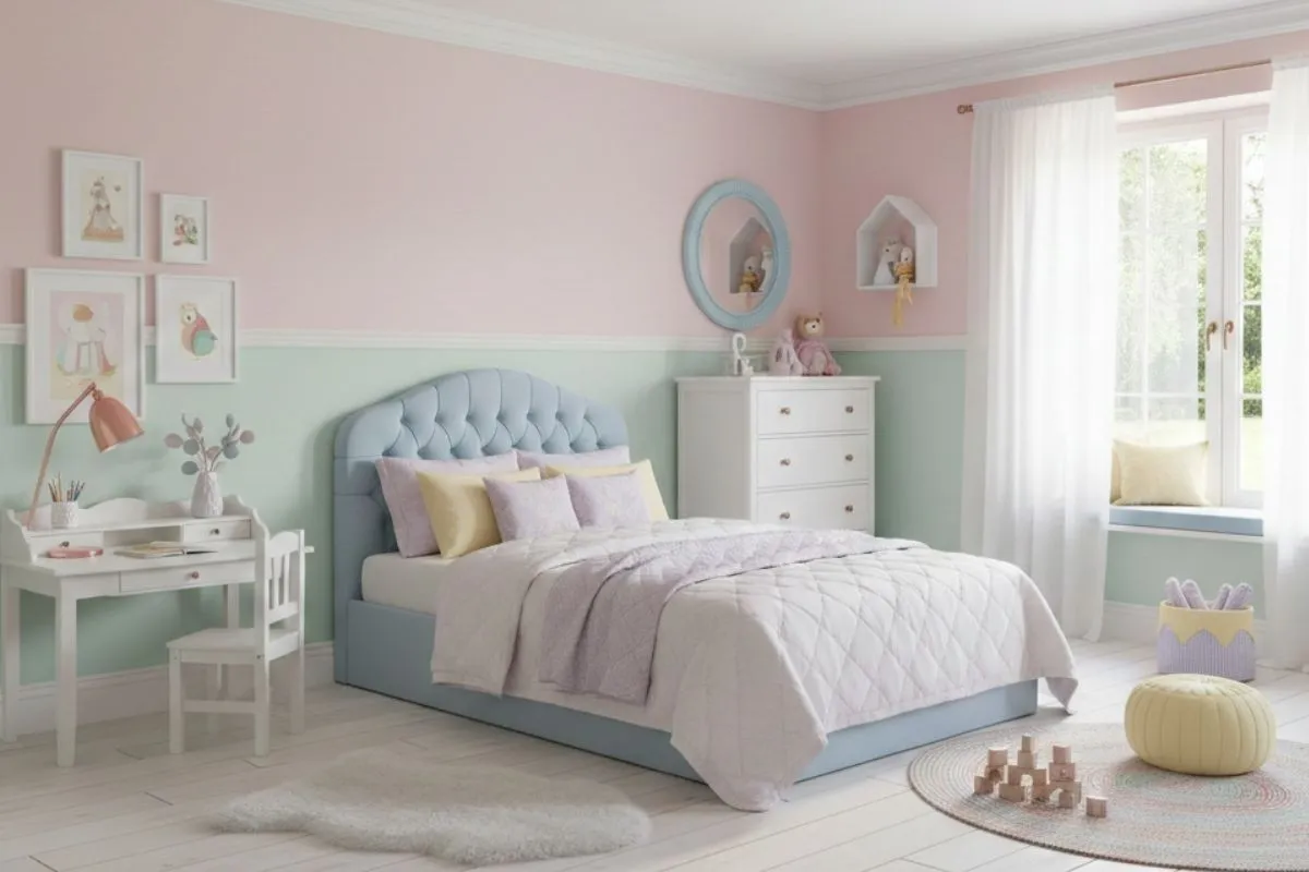 Pink and mint walls. A playful Color for Home Interior is perfect for a child's bedroom.